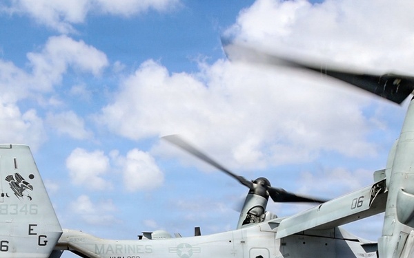 22nd MEU(SOC) | Offload Operations aboard USS Iwo Jima