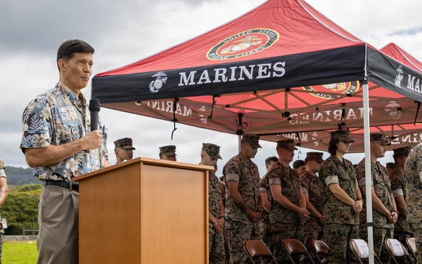 MARFORPAC HQ Company conducts change of command ceremony