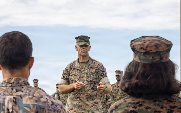 MARFORPAC HQ Company conducts change of command ceremony