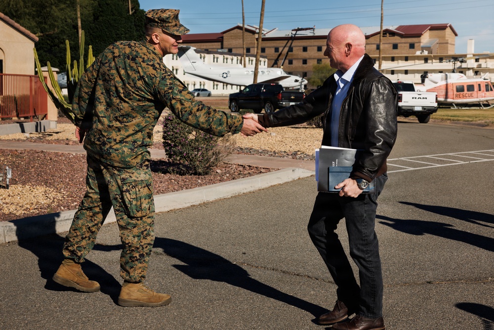 Sen. Kelly Visits MCAS Yuma
