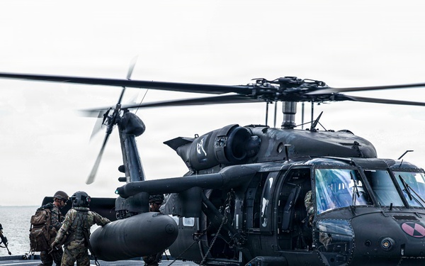 Ashland Conducts Operations from the Sea in CG26