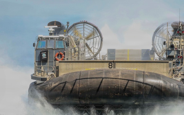 Ashland Conducts Operations from the Sea in CG26