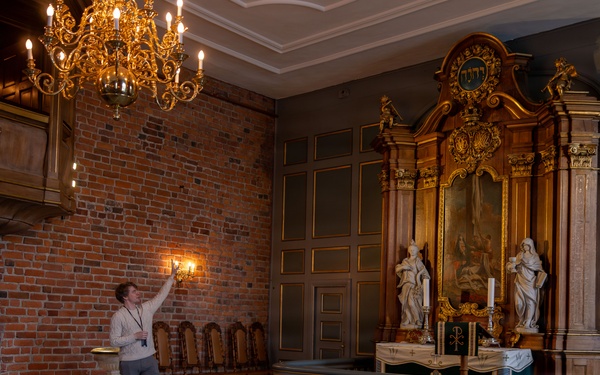 U.S. Marines, Sailors and Norwegian Service Members Explore Oslo, Norway