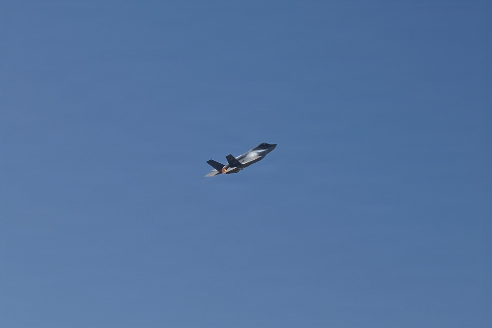 Col. Spohn's Fini Flight