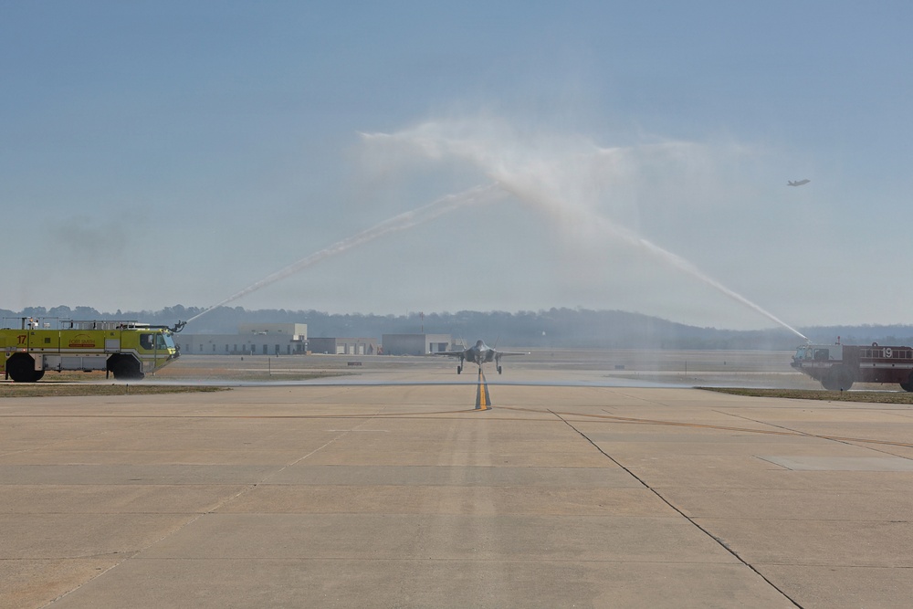 Col. Spohn Fini Flight