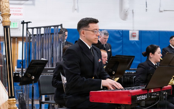 Navy Band performs in Queensbury, New York