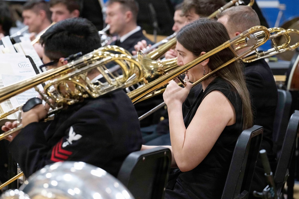 Navy Band performs in Queensbury, New York