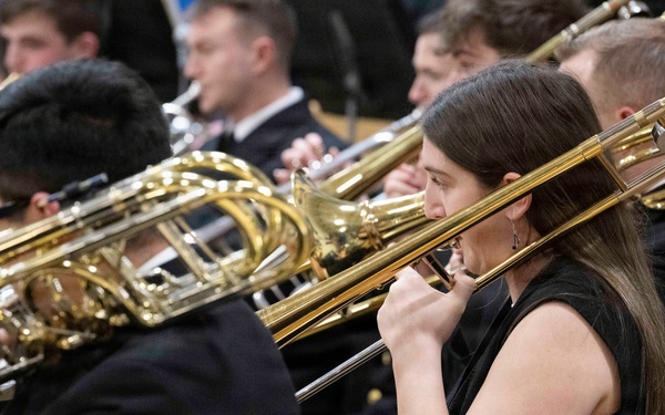 Navy Band performs in Queensbury, New York