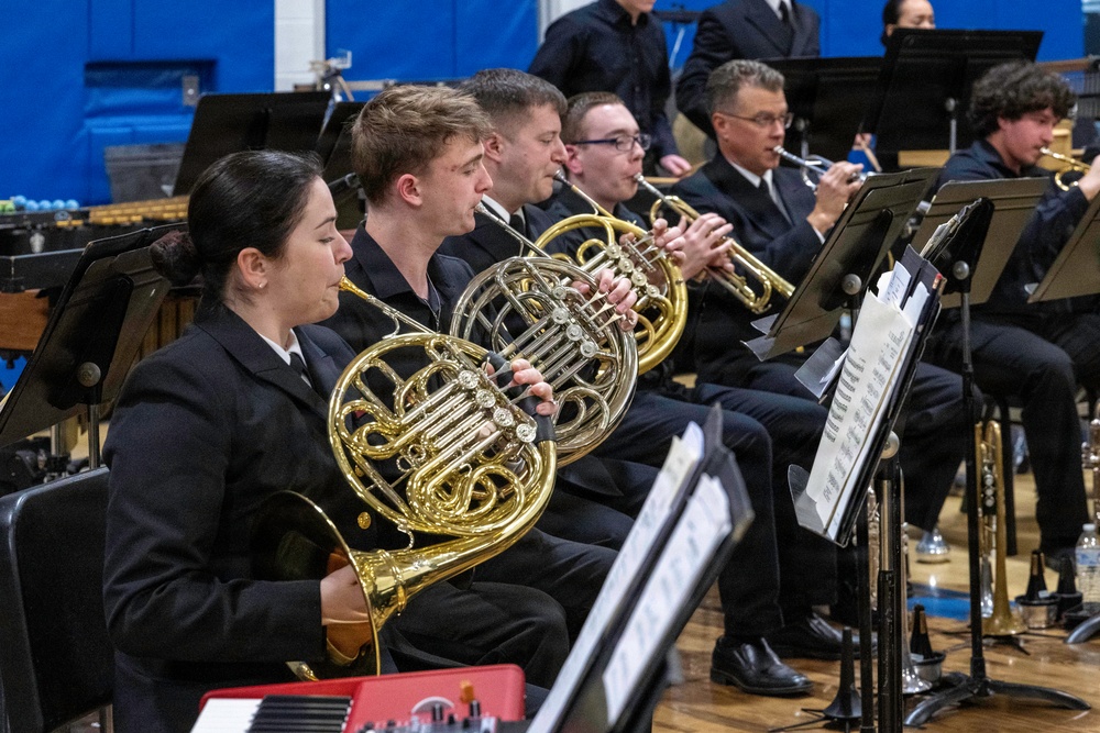 Navy Band performs in Queensbury, New York