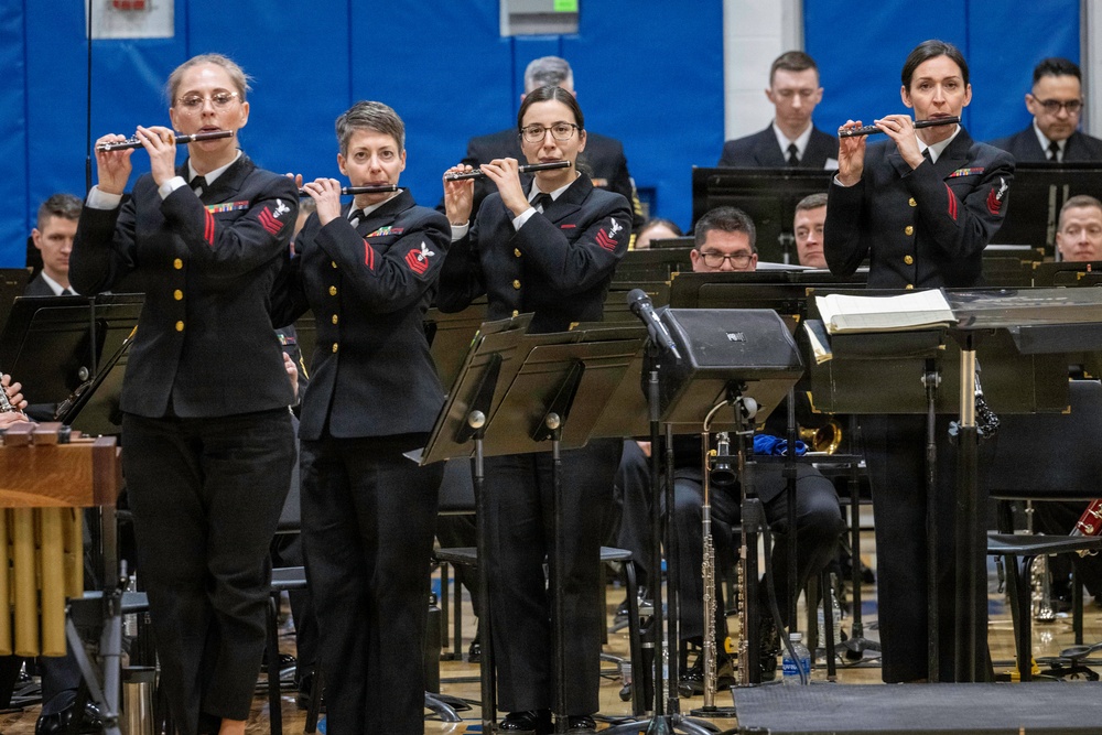 Navy Band performs in Queensbury, New York