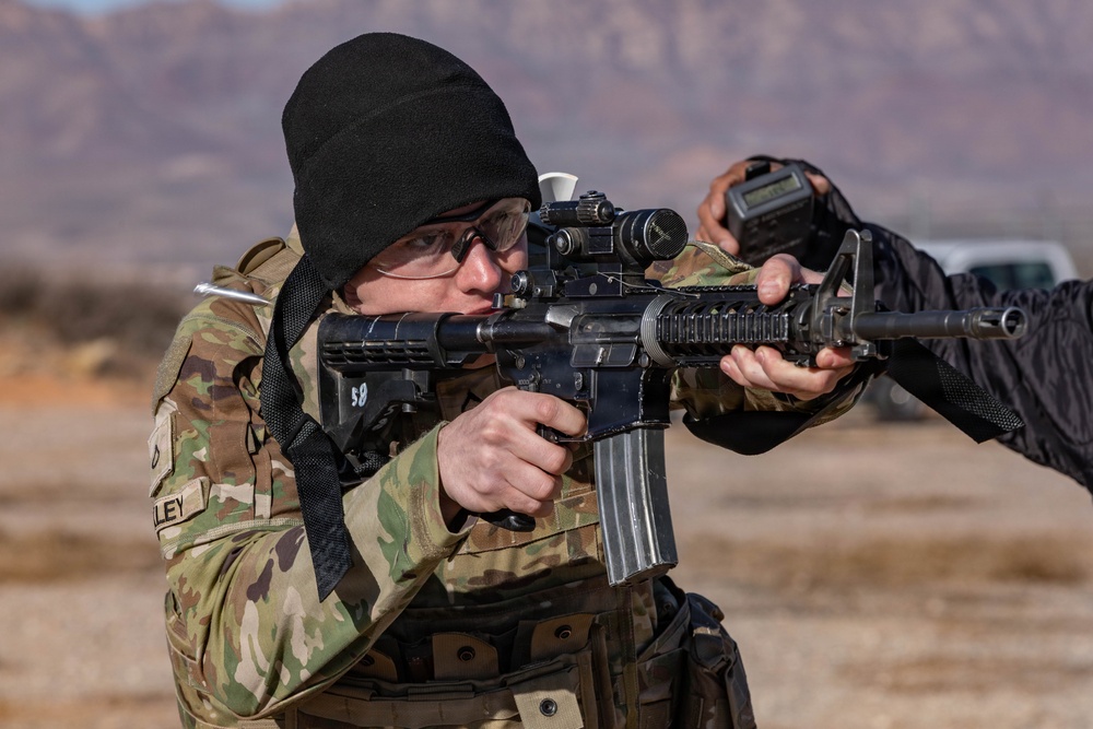 Soldiers and Airmen train in Special Forces Week