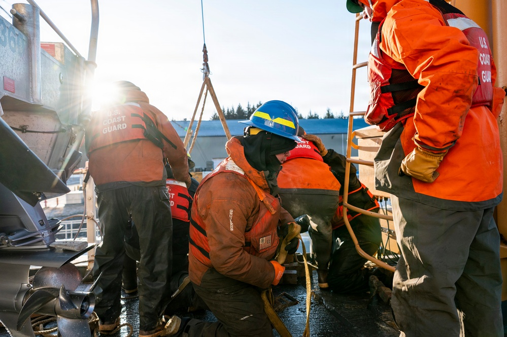 Arctic Edge 26: Ship-to-Shore Patient Transport