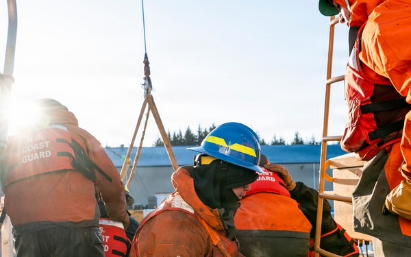 Arctic Edge 26: Ship-to-Shore Patient Transport