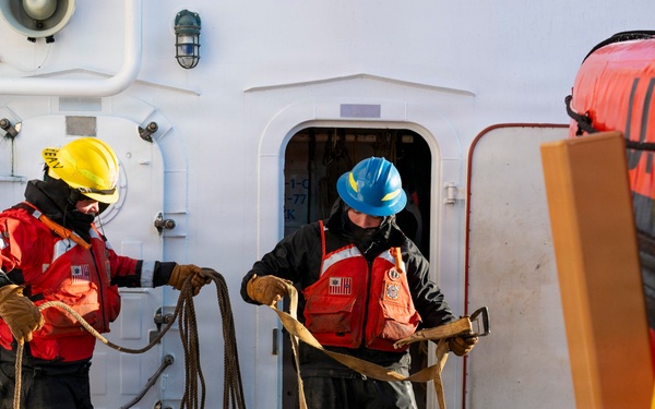 Arctic Edge 26: Ship-to-Shore Patient Transport