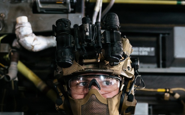 11th MEU Marines, Sailors Conduct VBSS Exercise