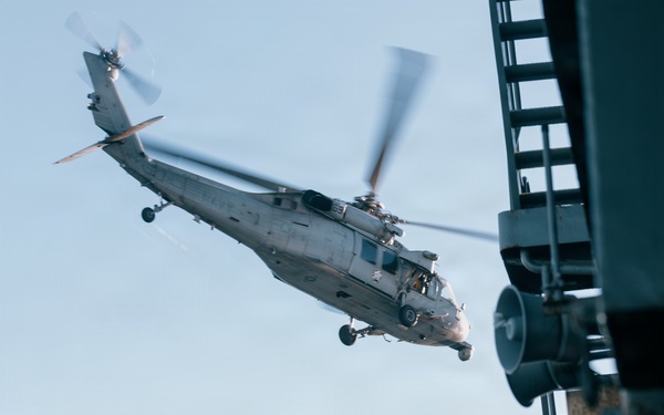 11th MEU Marines, Sailors Conduct VBSS Exercise