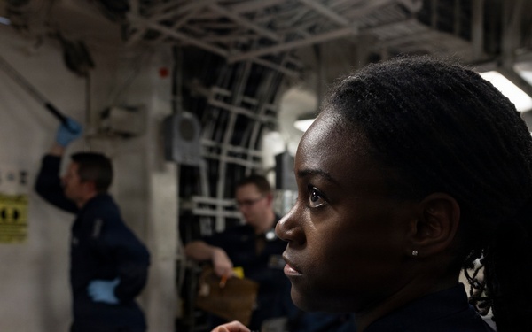 11th MEU Marines, Sailors Conduct a Simulated Casualty Drill Aboard USS Boxer