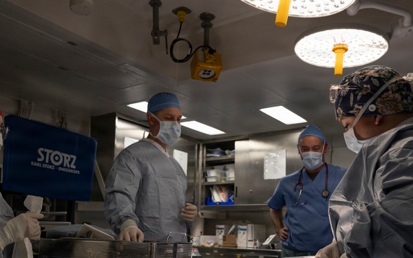 11th MEU Marines, Sailors Conduct a Simulated Casualty Drill Aboard USS Boxer