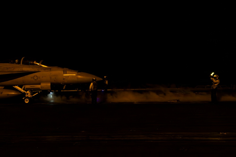 USS Abraham Lincoln (CVN 72) Flight Ops