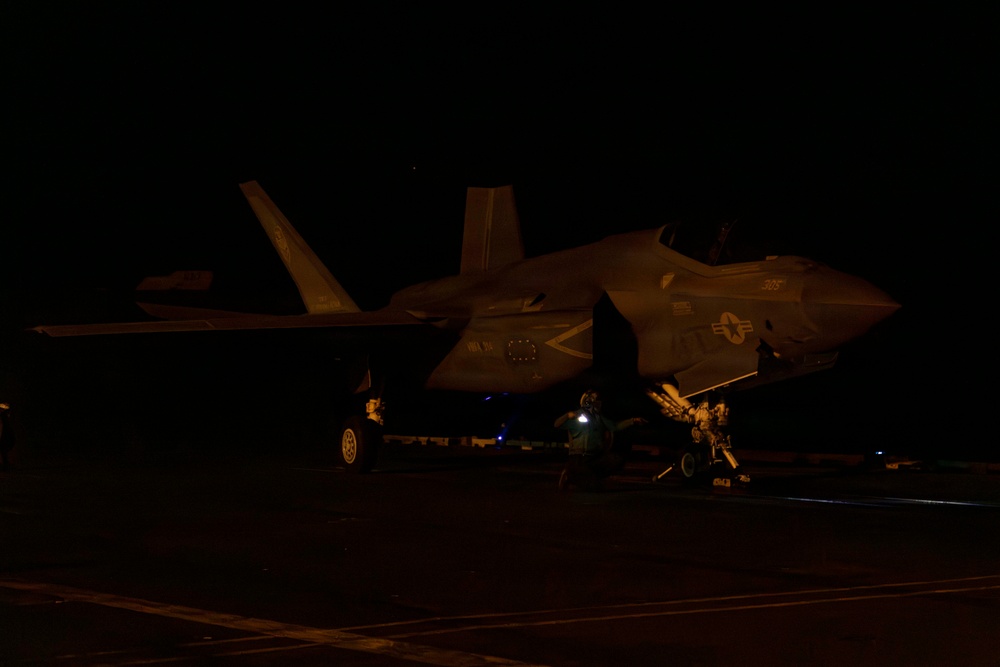 USS Abraham Lincoln (CVN 72) Flight Ops