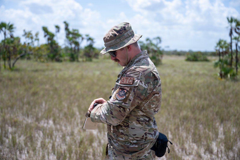 571 MSAS Builds Partner Capacity With Belize Defense Force