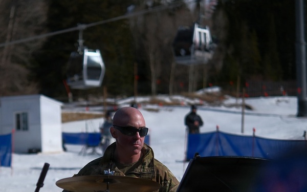 10th Mountain Division (LI) Band Performs at Vail