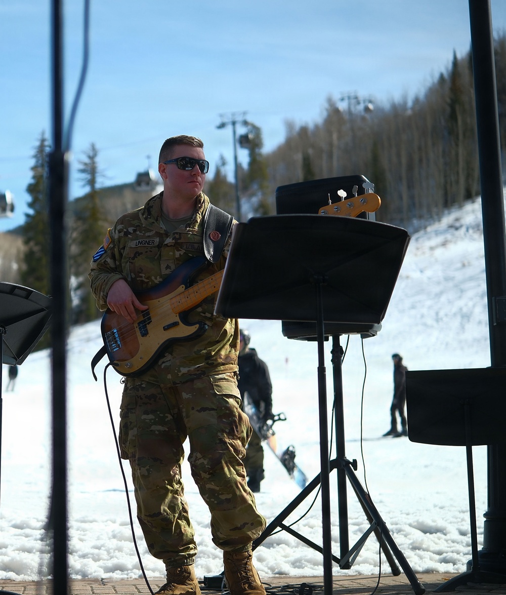 10th Mountain Division (LI) Band Performs at Vail
