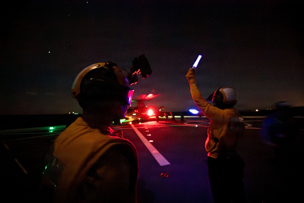 USS New Orleans (LPD 18) Conducts Flight Operations