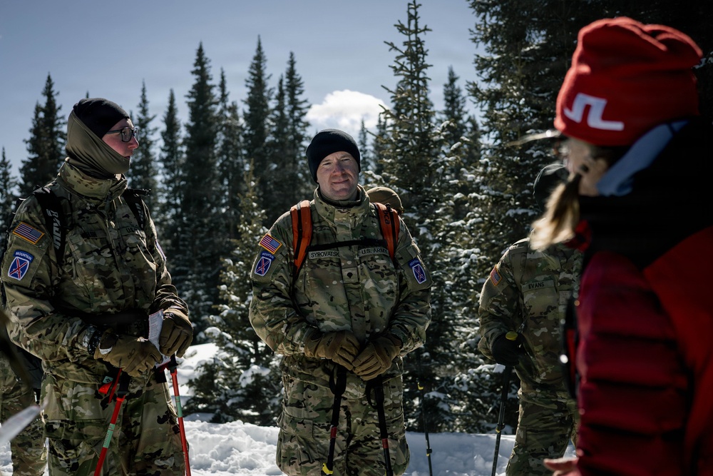 10th MTN DIV and Ski Patrol train on Avalaches