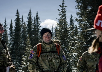 10th MTN DIV and Ski Patrol train on Avalaches
