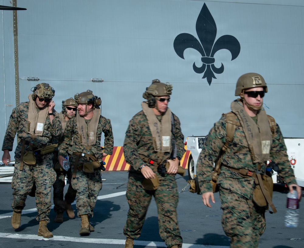 USS New Orleans (LPD 18) Conducts Flight Operations