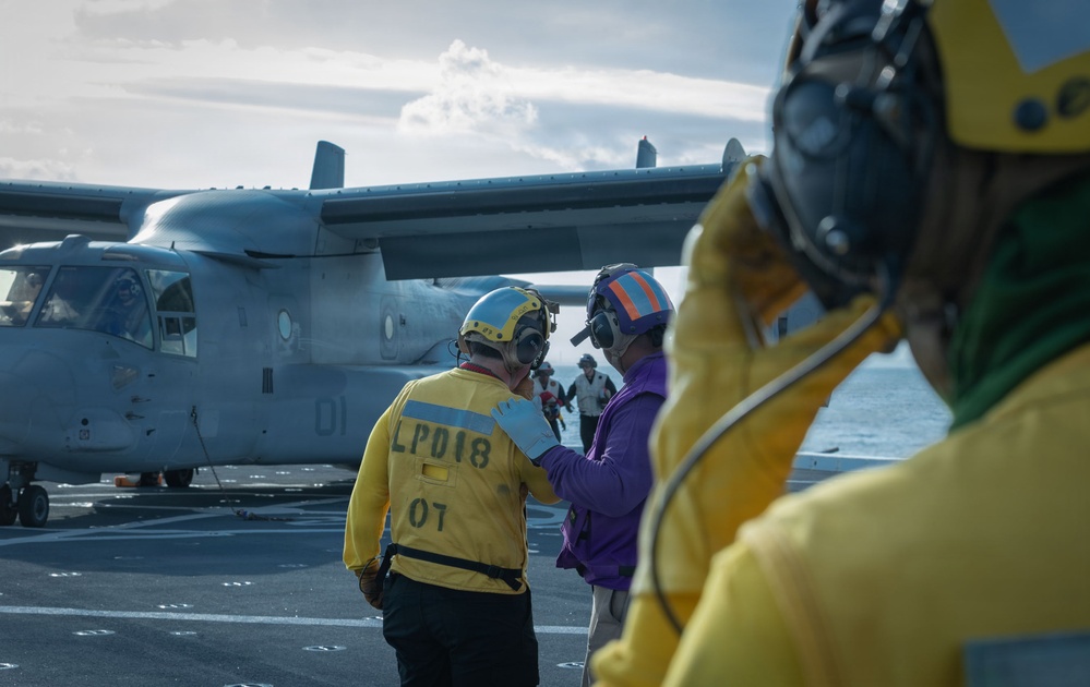 USS New Orleans (LPD 18) Conducts Flight Operations