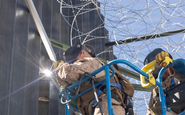 JTF-SB Marines conduct southern border barrier reinforcement