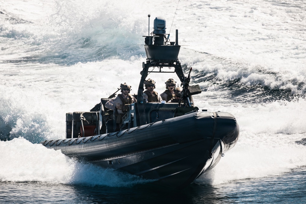 11th MEU Marines execute a visit, board, search, and seizure exercise