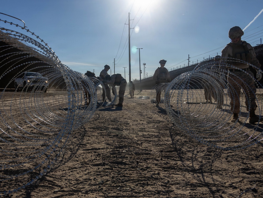 -SB Marines conduct barrier reinforcement