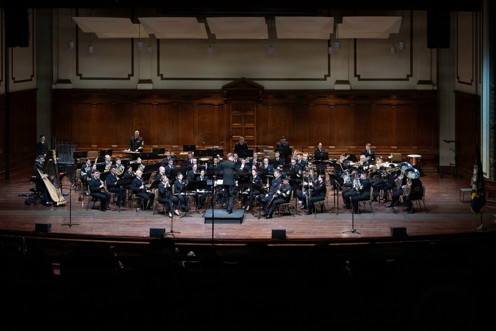 Navy Band performs in Springfield, Massachusetts