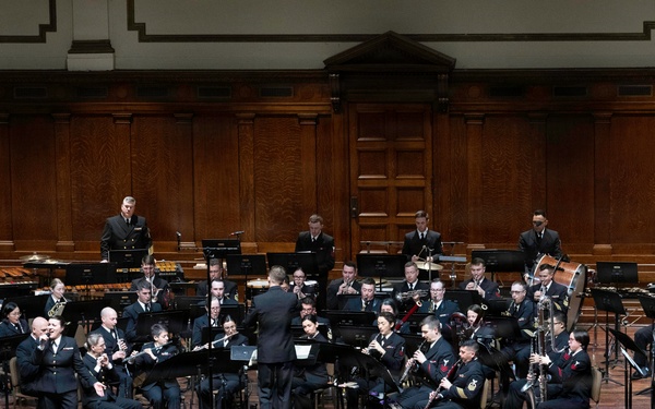 Navy Band performs in Springfield, Massachusetts