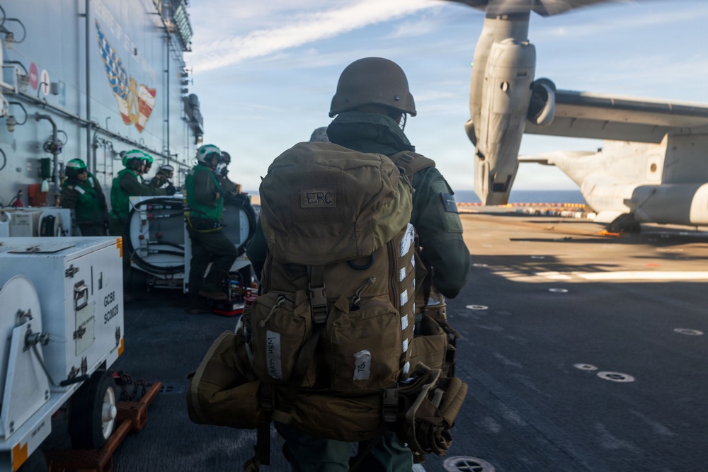 11th MEU Sailors Conduct En Route Care Training Aboard USS Boxer