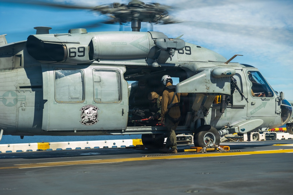 11th MEU Sailors Conduct En Route Care Training Aboard USS Boxer