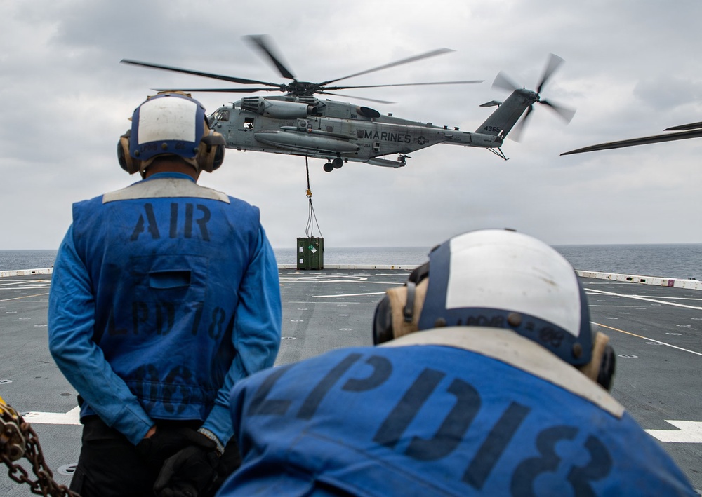 USS New Orleans (LPD 18) and Combat Logistics Company A (CLC-A) Conduct Helicopter Support Team Evolution