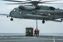 USS New Orleans (LPD 18) and Combat Logistics Company A (CLC-A) Conduct Helicopter Support Team Evolution