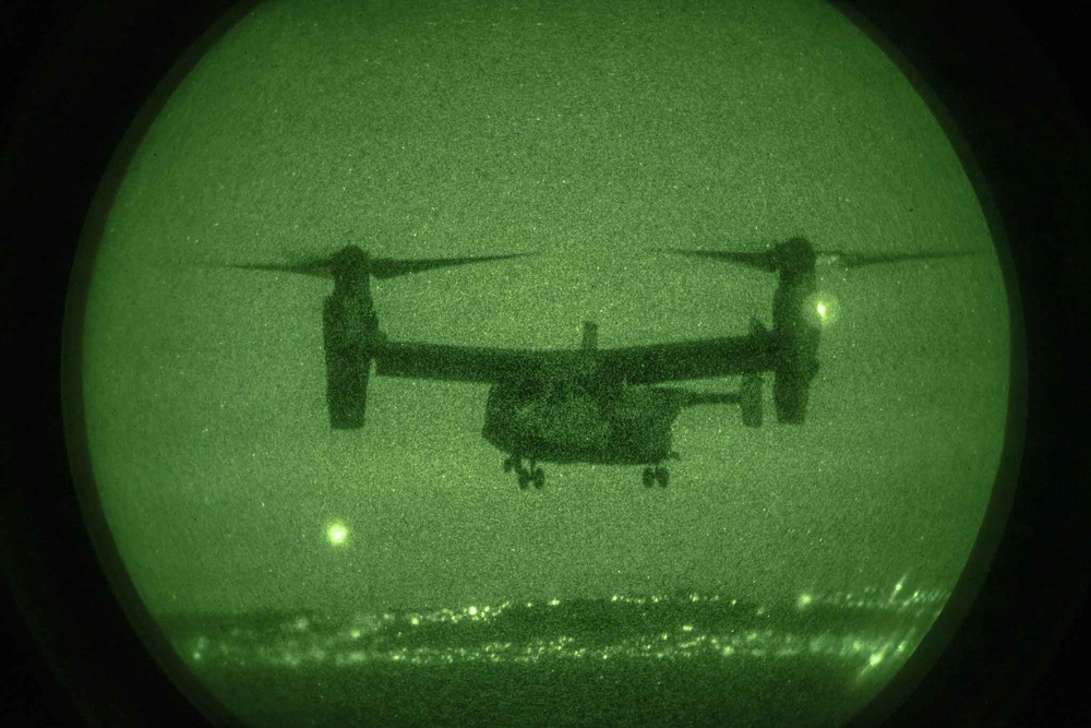 11th MEU Marines, Sailors Conduct Visit Board Search and Seizure Exercise