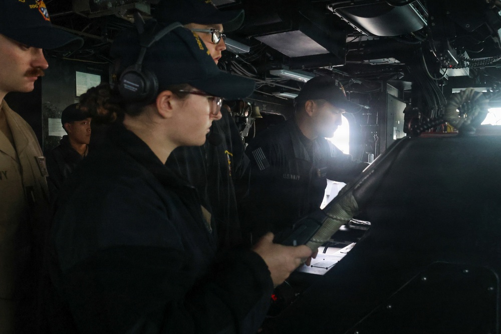 USS Paul Ignatius (DDG 117) departs Naval Station Rota, Spain