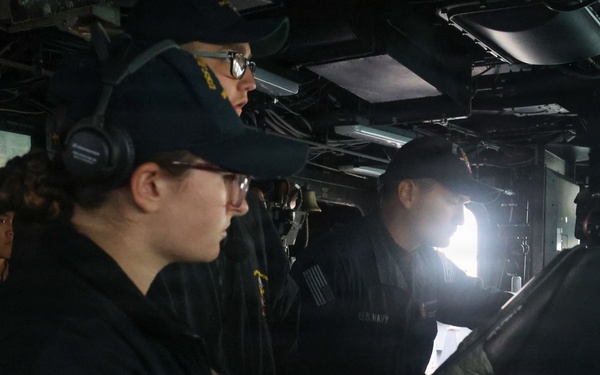 USS Paul Ignatius (DDG 117) departs Naval Station Rota, Spain