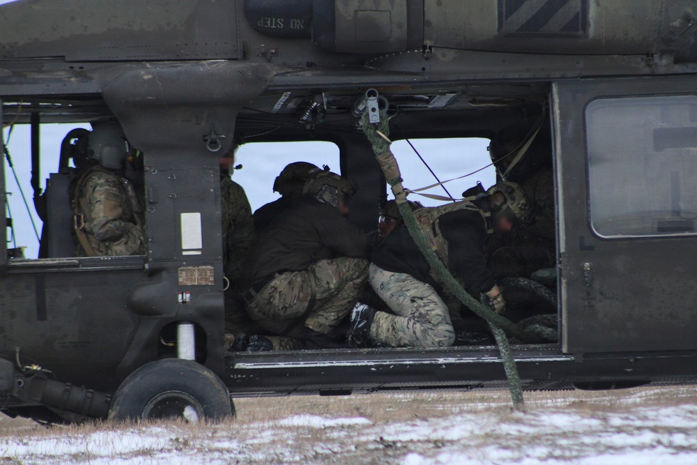 Joint Company Blavens, Task Force Brawler conduct FRIES training with Navy Special Warfare