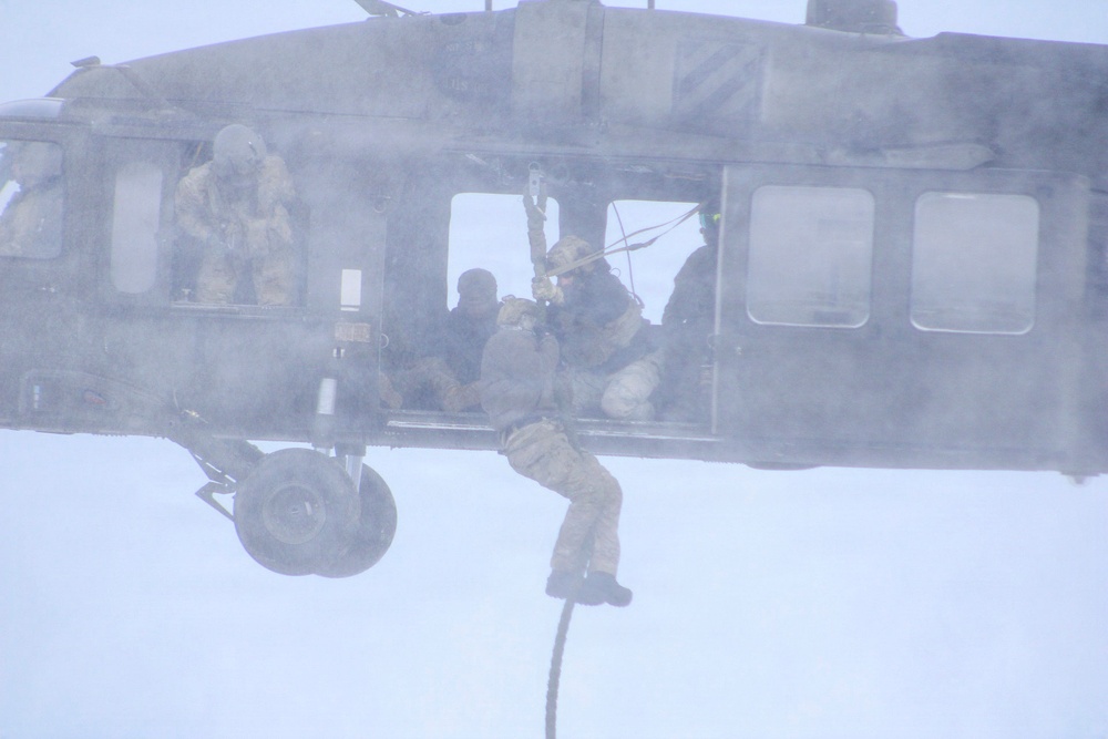 Joint Company Blavens, Task Force Brawler conduct FRIES training with Navy Special Warfare