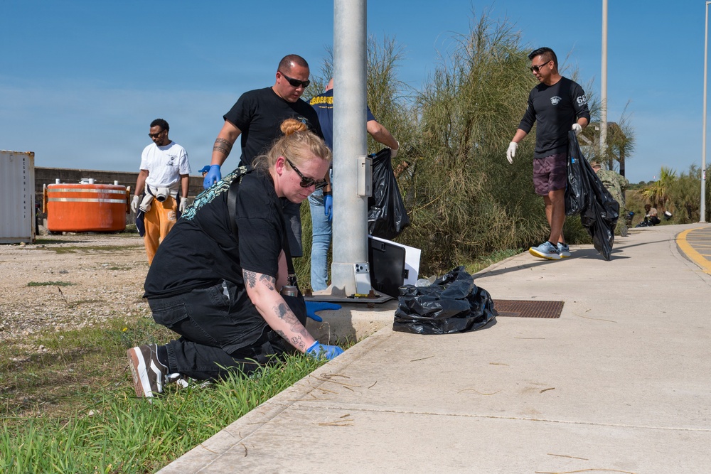 NAVSTA Rota Personnel Conduct Pier Cleanup