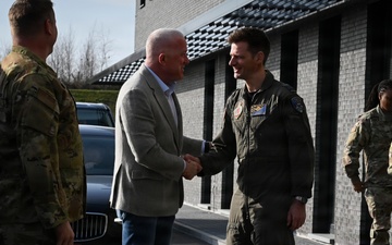 U.S. Ambassador to Belgium visits KB