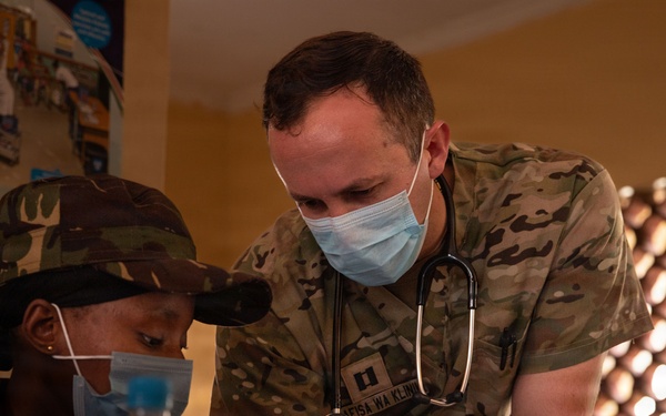 Healing hands, stronger bonds: US, Kenyan medical teams provide care during exercise Justified Accord 2026