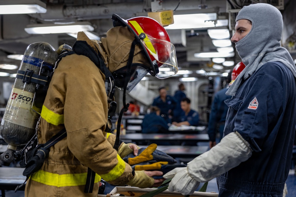 DVIDS - Images - USS Iwo Jima Damage Control Training [Image 1 of 10]